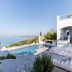 Lourdas White Villa *