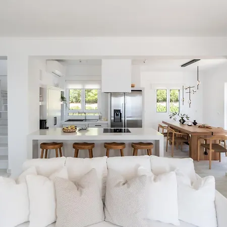 Lourdas White Villa