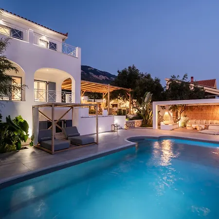 Villa Lourdas White